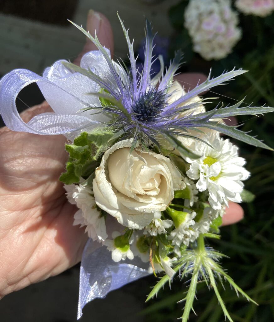 Wrist Corsage and Boutonniere Set, Lilac Corsage, Succulent Corsage, Wedding  Corsage, Prom Corsage, Groomsmen Buttonhole, Rustic Wedding Set -   Norway